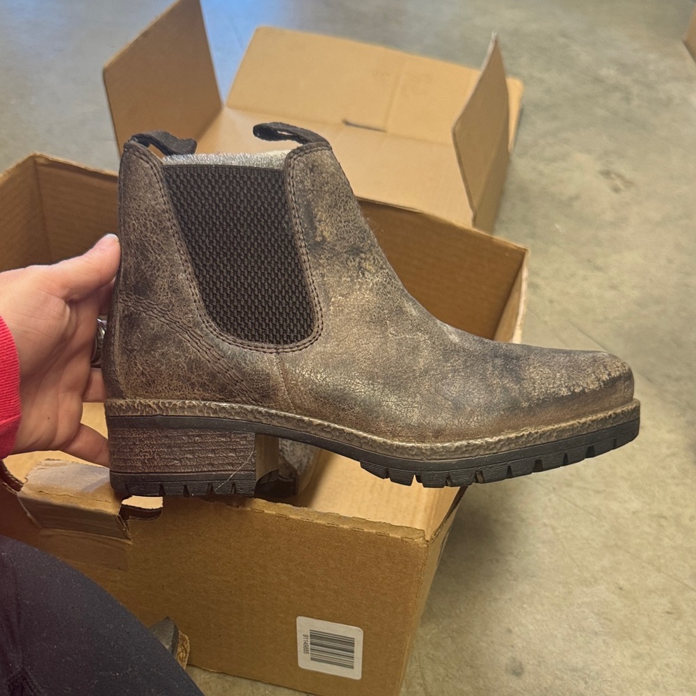 Women's Distressed Brown Chelsea Booties - Slip-On Ankle Boots